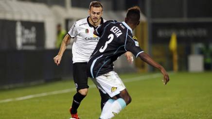 Un duello tra Martic e Keita. LaPresse