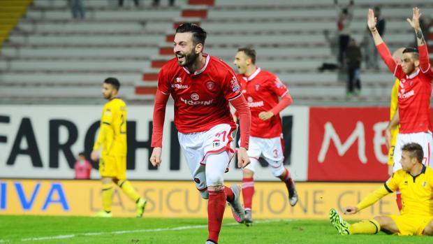 L’esultanza di Di Carmine per il gol dell’1-0. Lapresse