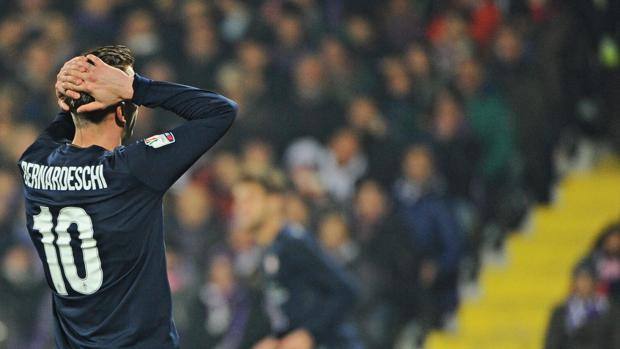Mani tra i capelli per Federico Bernardeschi. Ansa Mani tra i capelli per Federico Bernardeschi. Ansa