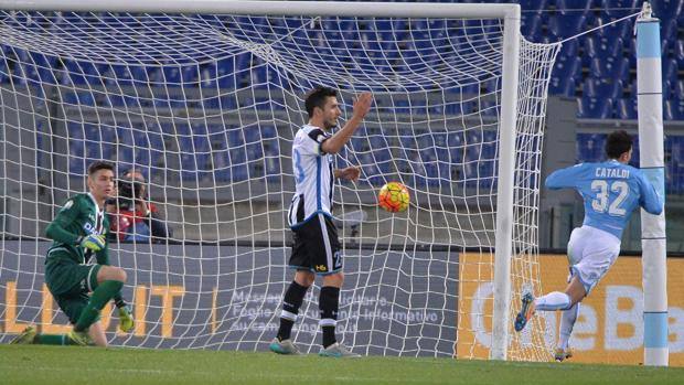 Il gol del 2-1 di Danilo Cataldi. Ansa