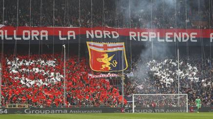 La gradinata Nord coi tifosi del Genoa. Getty La gradinata Nord coi tifosi del Genoa. Getty