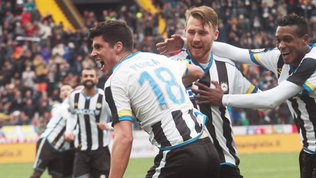 Stipe Perica dopo il  gol del 2-0 all’Atalanta. Ansa