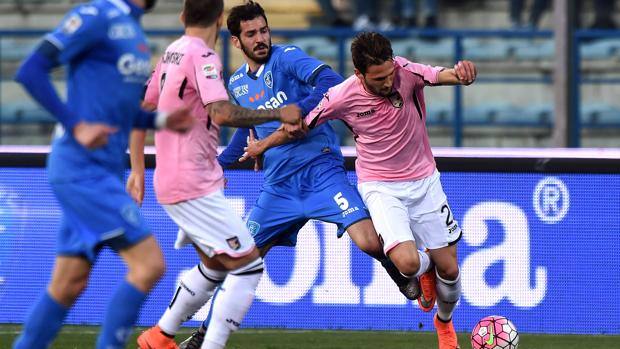 Un duello tra Riccardo Saponara e Franco Vazquez, i due fantasisti. Getty Un duello tra Riccardo Saponara e Franco Vazquez, i due fantasisti. Getty
