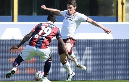 Belotti contro Constant. Getty Belotti contro Constant. Getty