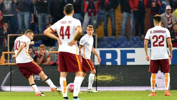 Il gol del pareggio di Totti. Ansa Il gol del pareggio di Totti. Ansa