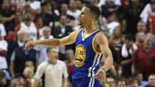 Steph Curry, 28 anni, stella di Golden State. Afp