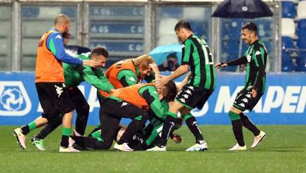 L'esultanza del Sassuolo. Ansa L'esultanza del Sassuolo. Ansa