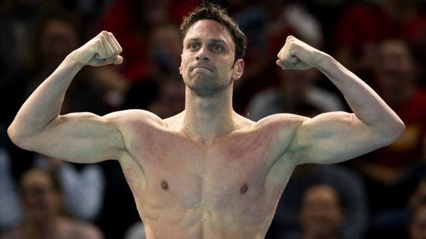 Locua Dotto, 27 anni. Inside