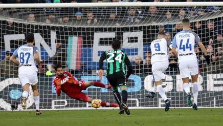 Il rigore sbagliato da Icardi. Ansa Il rigore sbagliato da Icardi. Ansa