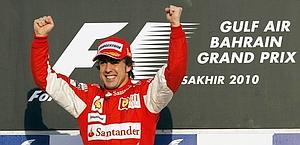 Fernando Alonso, vincitore in Bahrain nel 2010. 