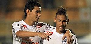 I gioielli brasiliani Ganso (a sinistra) e Neymar. Reuters