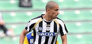 Gokhan Inler, 26 anni, centrocampista svizzero dell'Udinese. Ansa