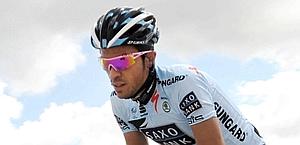 Lo spagnolo Contador prova il Galibier in vista del Tour 2011. Afp