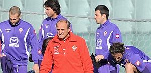 Delio Rossi al primo allenamento con la Fiorentina. Ansa