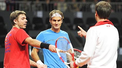 Stanislas Wawrinka e Roger Federer in allenamento a Friburgo. Ansa