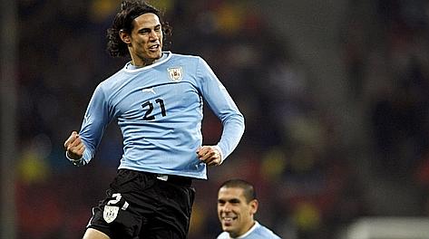 Edinson Cavani, ieri in gol con l'Uruguay. Reuters