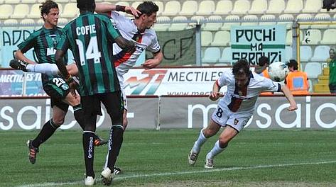 Il gol di Mattia Graffiedi, 31 anni, del Gubbio in casa del Sassuolo. LaPresse