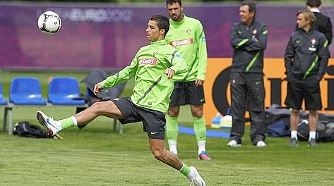 Cristiano Ronaldo in allenamento. Reuters