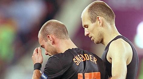 Sneijder e Robben fuori dall'Europeo. Ansa