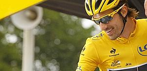 Secondo giorno in maglia gialla per Fabian Cancellara. Bettini
