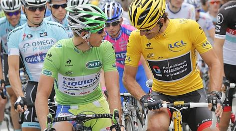 Peter Sagan e Fabian Cancellara alla partenza. Reuters