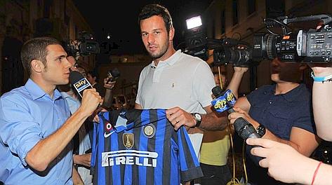 Samir Handanovic, 27 anni, con la maglia dell'Inter. Bozzani