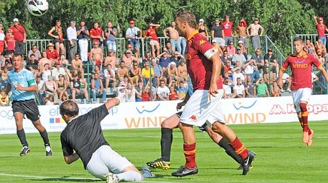 Il gol di Totti al primo test della seconda era Zeman. Liverani