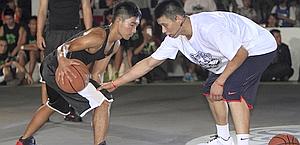 Lezione di basket da Lin... Ap