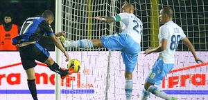 Il gol di Carmona al 19' del primo tempo. Reuters