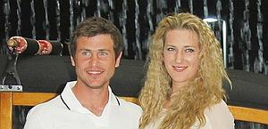 Sergei Bubka Jr con la compagna e attuale n. 1 del mondo Wta, Victoria Azarenka. Reuters