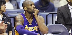 Kobe perplesso in panchina: Lakers k.o. anche a Memphis. Ap