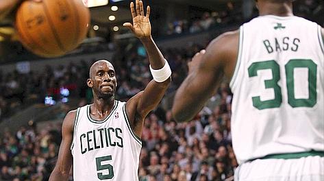 Kevin Garnett, centro/ala forte dei Boston Celtics. Reuters