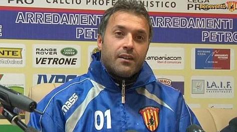 Carmelo Imbriani, morto a Perugia a 37 anni. Ansa