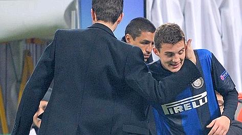 Andrea Stramaccioni si complimenta con Mateo Kovacic dopo il suo esordio a San Siro. Bozzani