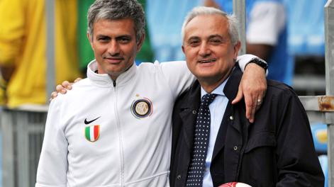 L'incontro tra Mourinho e Mennea nel 2010. Pegaso
