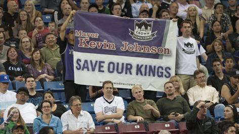 I tifosi dei Kings sperano di tenersi la franchigia. Reuters