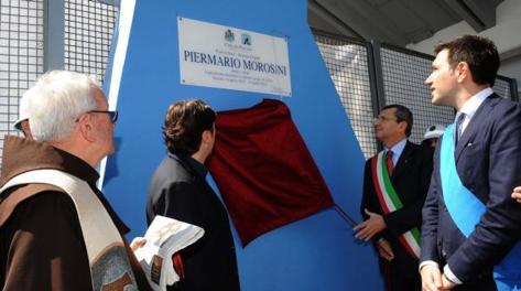 La targa nel settore ospiti dello stadio Adriatico dedicato a Piermario Morosini. Ansa
