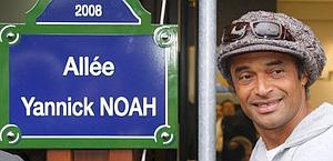 La via intitolata a Yannick Noah all'interno del Roland Garros. Reuters