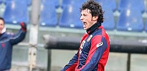 Kaladze esulta dopo il gol realizzato al Parma. Ansa