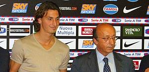 Zlatan Ibrahimovic e Luciano Moggi il 1 settembre 2004. LaPresse