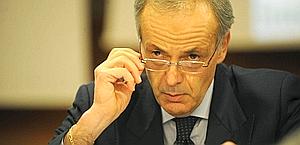 Il procuratore di Bari Antonio Laudati . Ansa