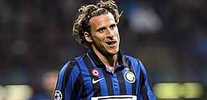 Diego Forlan, pronto a salutare l'Inter. 