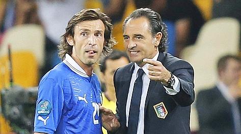 Andrea Pirlo, 33 anni, e Cesare Prandelli a Euro 2012. Ansa