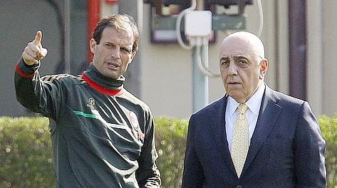 Massimiliano Allegri e Adriano Galliani insieme a Milanello. Reuters