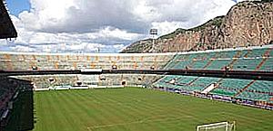 Il Barbera di Palermo, tre quarti di stadio non sono coperti. Ansa