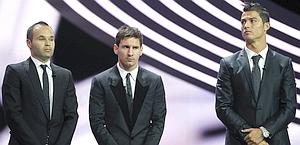 Iniesta, Messi e  Ronaldo, i tre in lotta per il Pallone d'oro. Epa