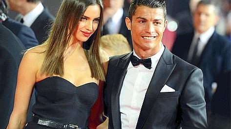Cristiano Ronaldo accompagnato da Irina Shayk. Ap