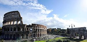 Il Colosseo, simbolo di Roma. Ansa
