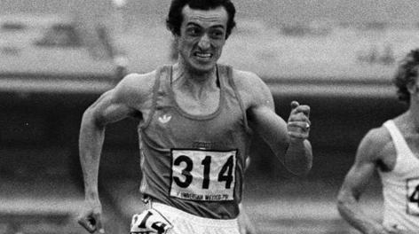Pietro Mennea durante la gara dei 200 vinta a Città del Messico nel 1979 in 19''72. Ap
