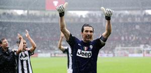 Gigi Buffon, 35 anni, dal 2001 alla Juve. Ansa